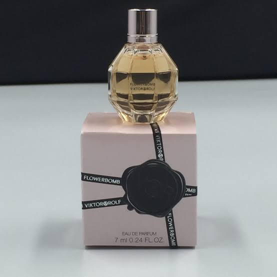 عطر مینیاتوری فلاوربمب ویکتور اند رالف