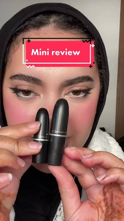 رژلب جامد مک مینی